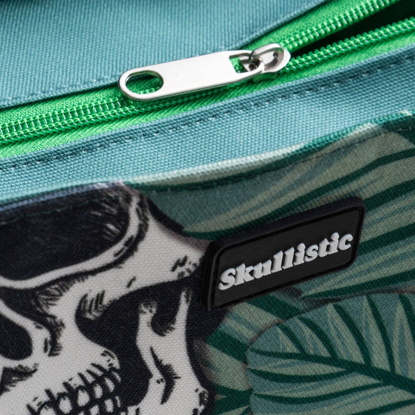 Skullistic Tropic Skulls Shoulder Beach Bag