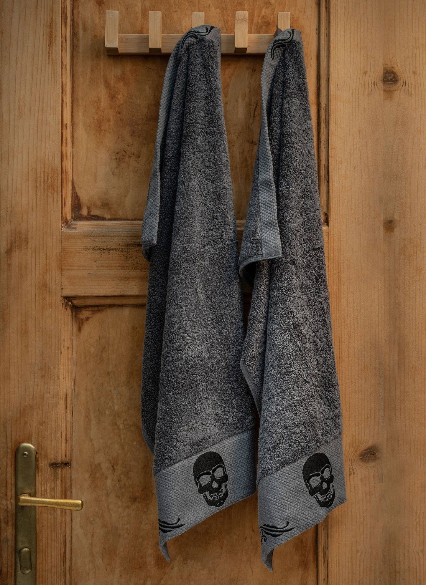 Skullistic Gothic Skull Embroidery Hand Towel Set